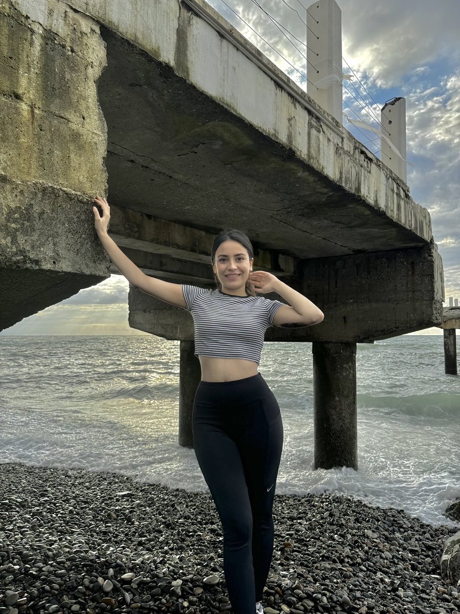 Cuma Sevgi Dolu Bayan Bayan Escort Nazlı