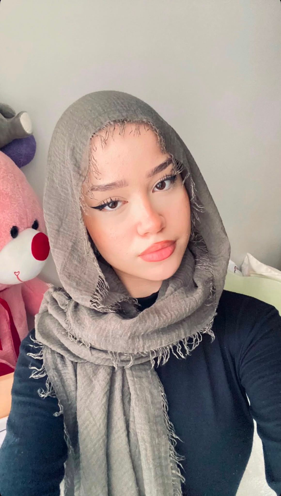 Köşklü Çeşme Uyumlu Partner Bayan Escort Aslı